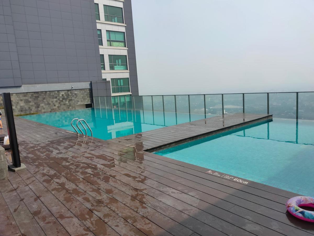 Super Penthouse Stmoritz Apartment, Lippomall Puri Indah Dżakarta Zewnętrze zdjęcie