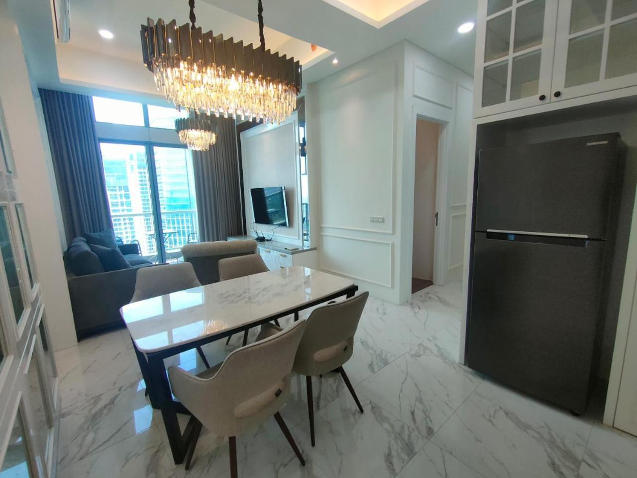 Super Penthouse Stmoritz Apartment, Lippomall Puri Indah Dżakarta Zewnętrze zdjęcie