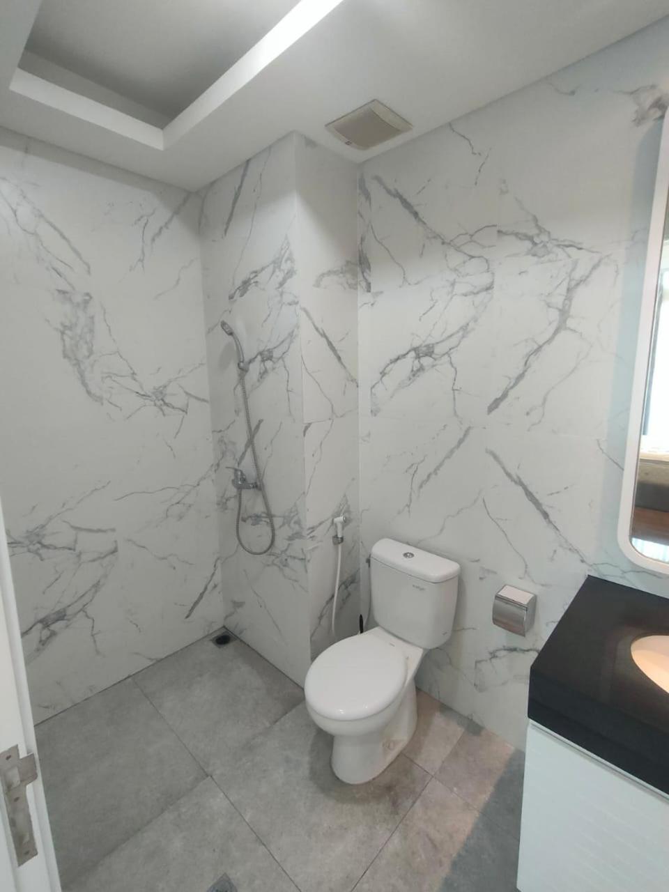 Super Penthouse Stmoritz Apartment, Lippomall Puri Indah Dżakarta Zewnętrze zdjęcie